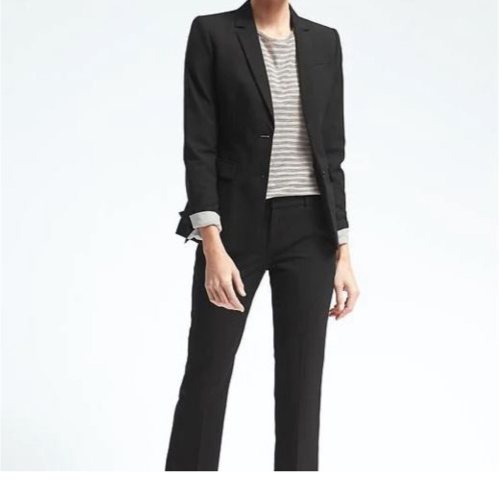Banana Republic Long and lean blazer, size 6 - Picture 3 of 12